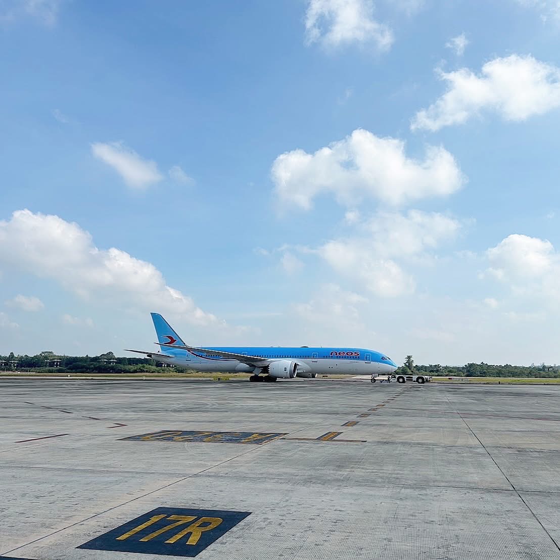 Welcome to Krabi, Neos Airlines from Prague!